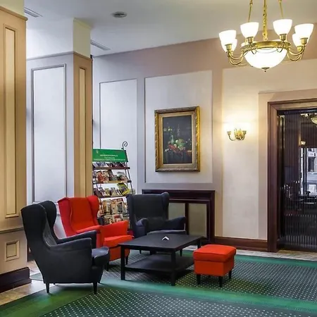 Capitol Hotel 4*