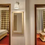 Capitol Hotell 4*