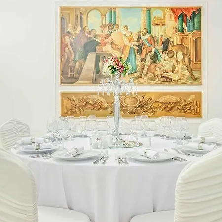 国会大厦酒店 酒店