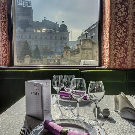 国会大厦酒店 酒店 4*