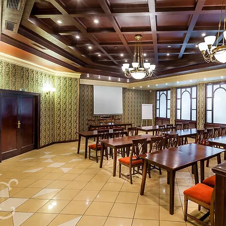 国会大厦酒店 4*