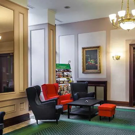 Capitol Hotel 4*