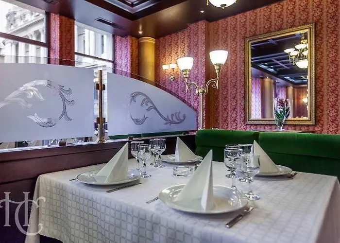 Готель Capitol 4*