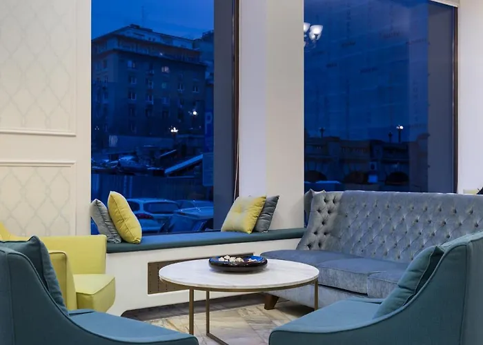 Capitol Hotel 4*