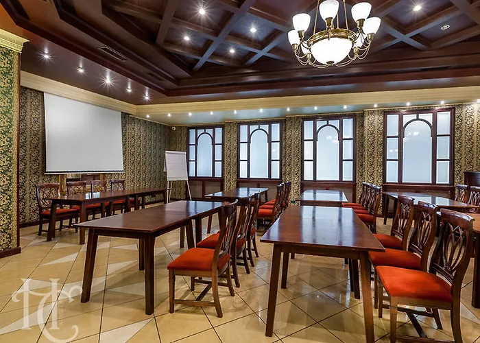 Capitol Hotel 4*