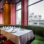Hotel Capitol 4*
