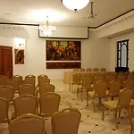 Hotel Capitol 4*