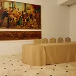 Hotel Capitol