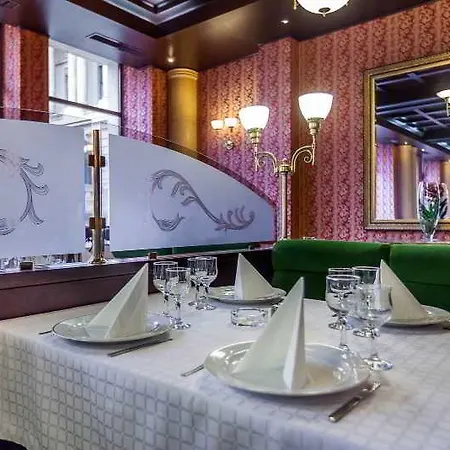 Hotel Capitol 4*