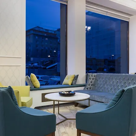 Capitol מלון 4*