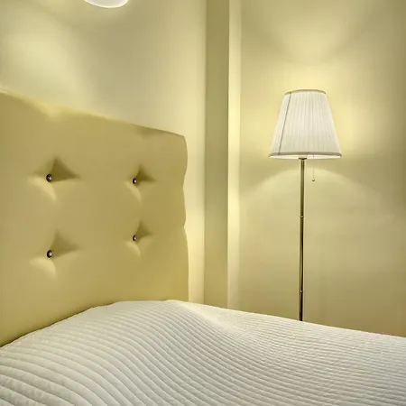 Capitol Hotel 4*